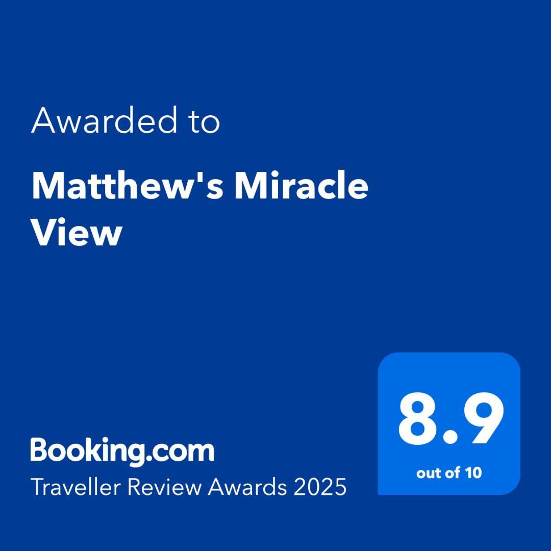 Matthew'S Miracle View Bed & Breakfast Roseau Exterior photo